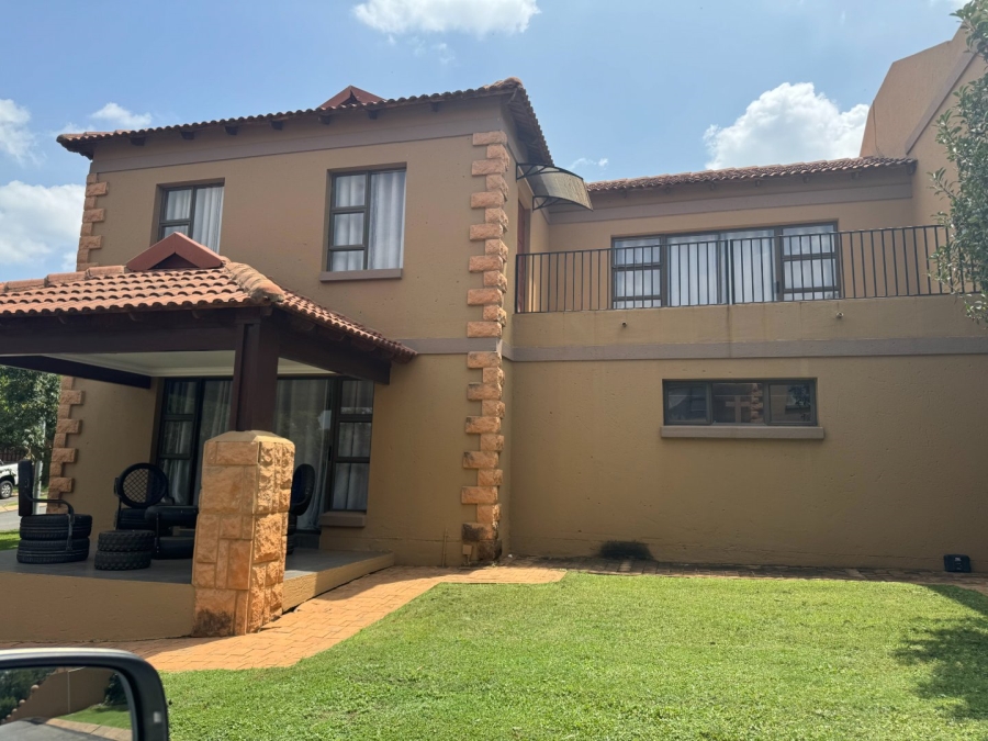 3 Bedroom Property for Sale in Birdwood Estate North West